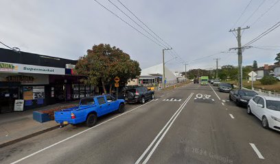 Dora's Corner Op-Shop