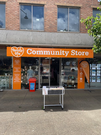 Family Life: Mount Eliza Opportunity Shop