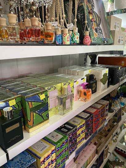 Lifeline Shop Woodford