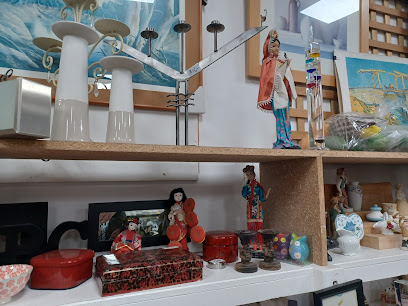 Seaside Seconds OpShop