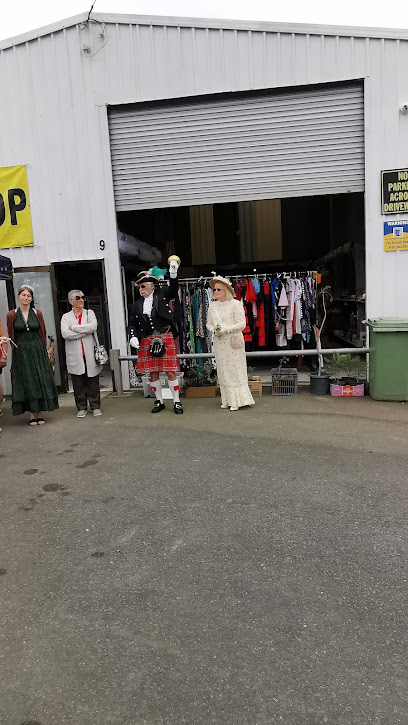 Now and Zen community op shop