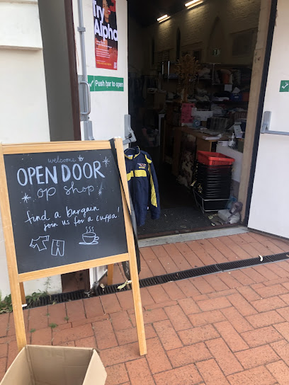 Open Door Op Shop